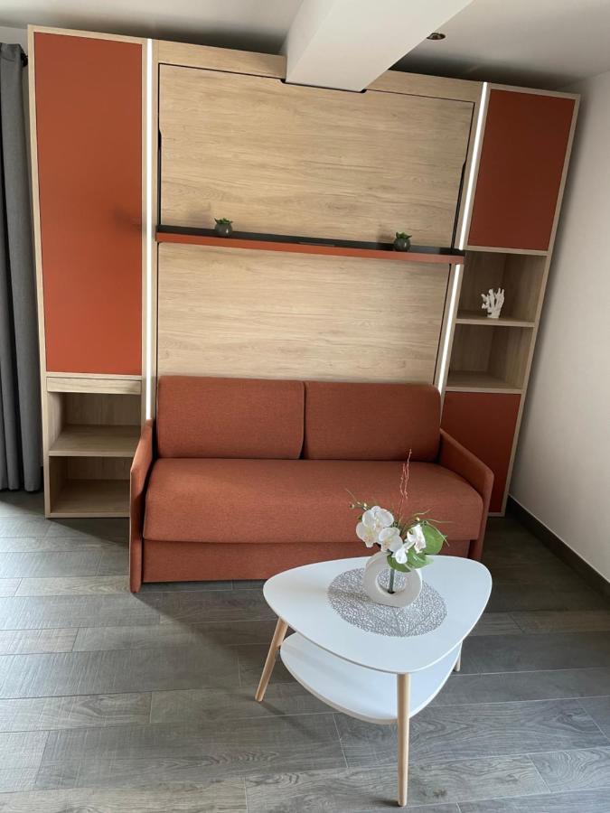 Au Charme Des Marees Apartment Lion-sur-Mer Ngoại thất bức ảnh