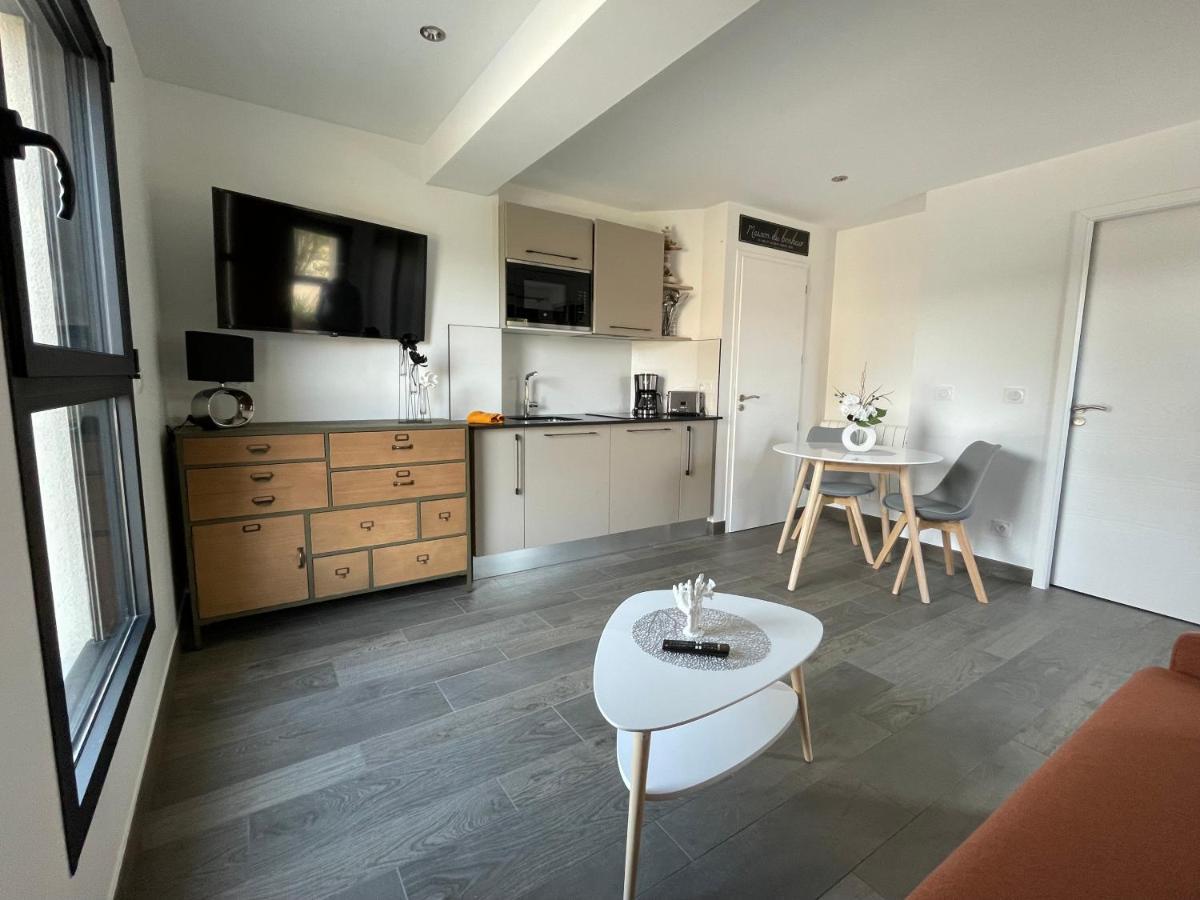 Au Charme Des Marees Apartment Lion-sur-Mer Ngoại thất bức ảnh