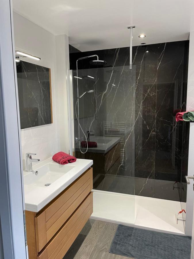 Au Charme Des Marees Apartment Lion-sur-Mer Ngoại thất bức ảnh
