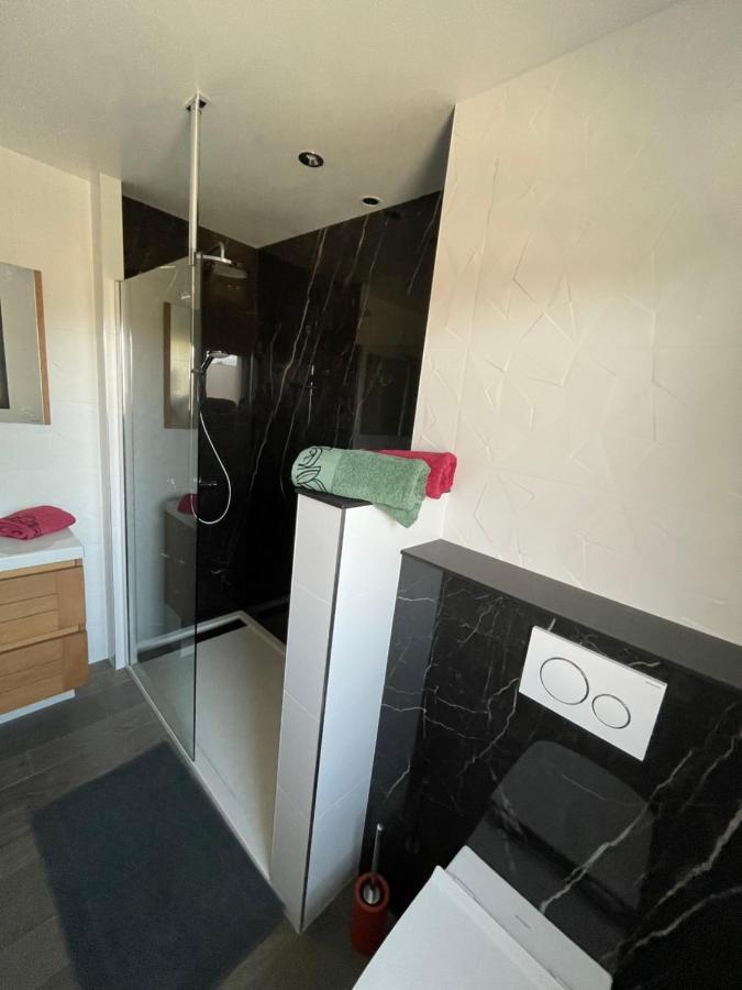 Au Charme Des Marees Apartment Lion-sur-Mer Ngoại thất bức ảnh